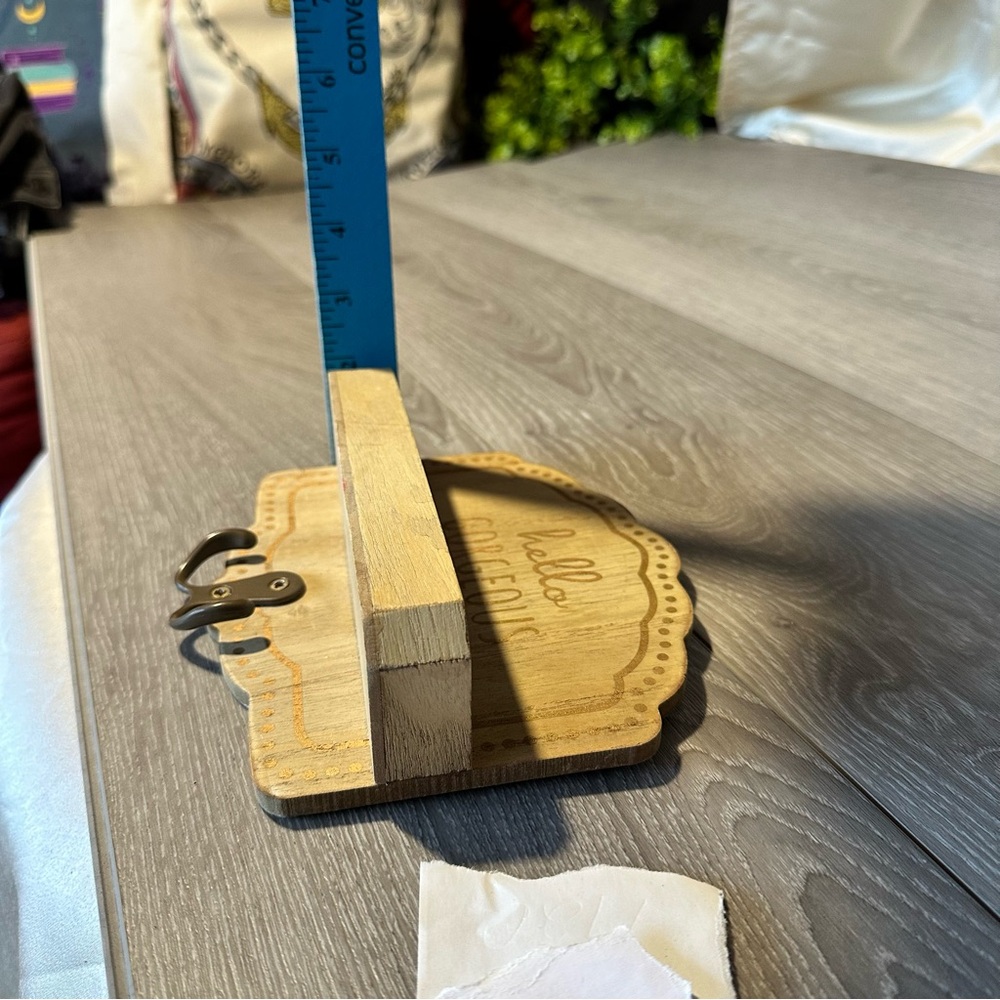 Hello Gorgeous Wall Hook Shelf Rustic Key Holder Jewelry Organizer Wood Entryway - Picture 8 of 9